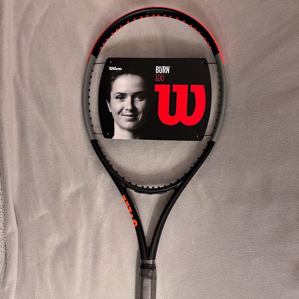 Wilson Burn 100 V4 Tennis Racket 4 1/2 Grip Size (UNSTRUNG)